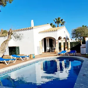 https://villas-el-pinar.balearic-islands.net